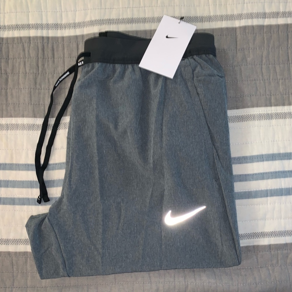 NEW NIKE PHENOM ELITE RUNNING PANTS (FLASH SALE)